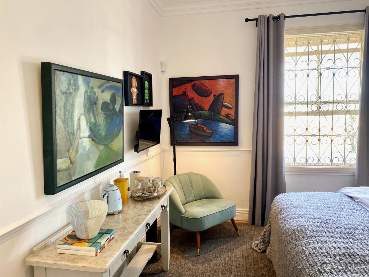 1 Royal Street Guesthouse รีบีค คาสตีล ภายนอก รูปภาพ